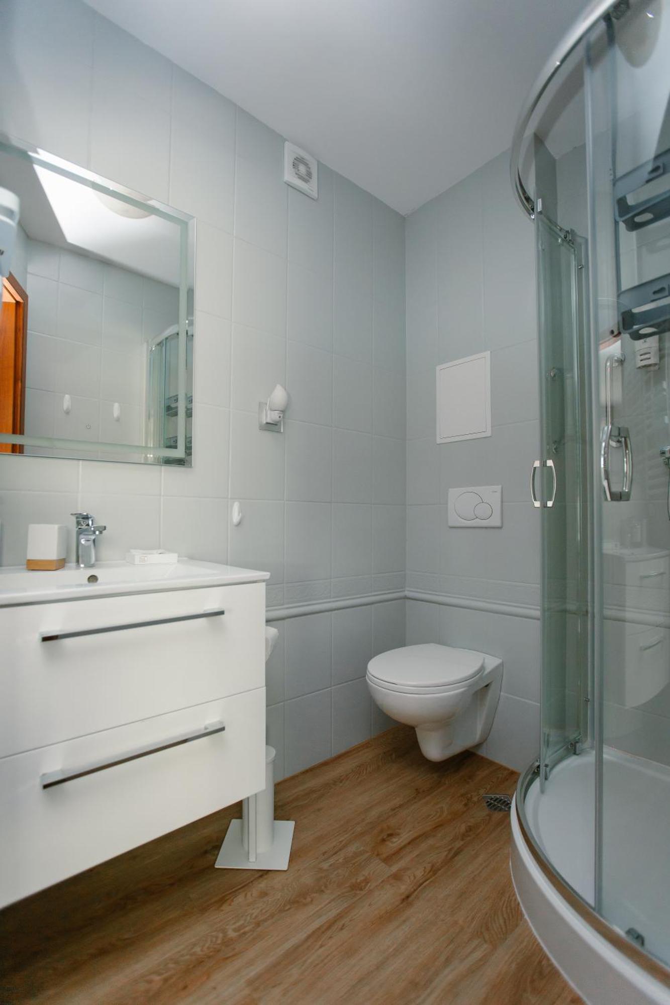 Hotel Kosmowski Wrzesnia Bagian luar foto